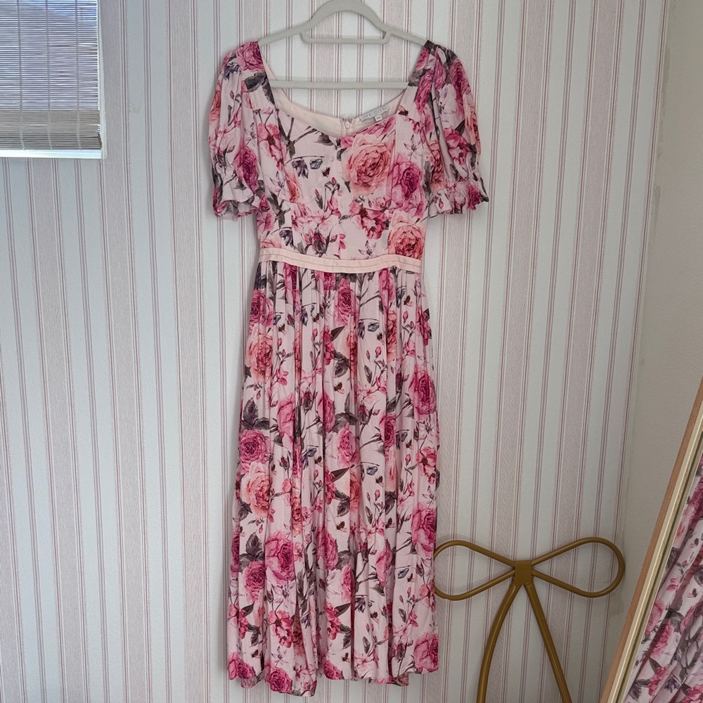 Floral Pink Midi Dress with Puff Sleeves Ivy city co